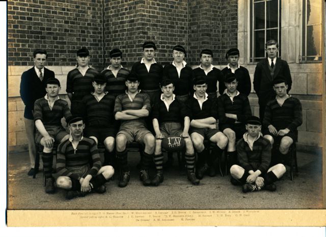 1929 to 1930 Rugby 1st XV.jpg